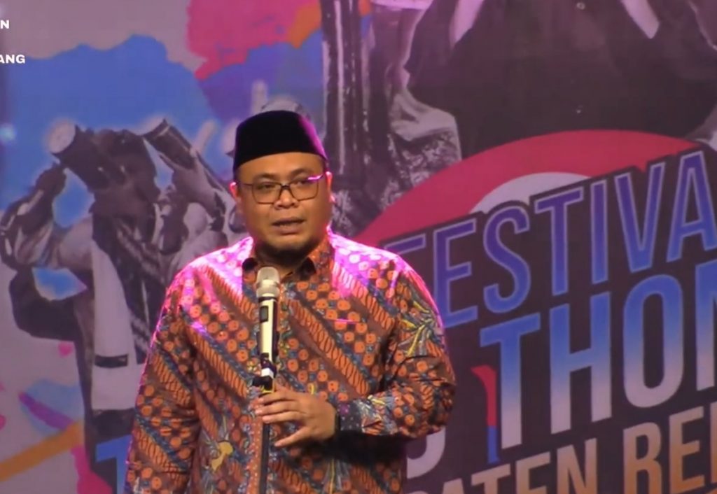 Wakil Bupati Rembang Mochamad Hanies Cholil Barro' saat memberikan sambutan di festival tong- tong klek